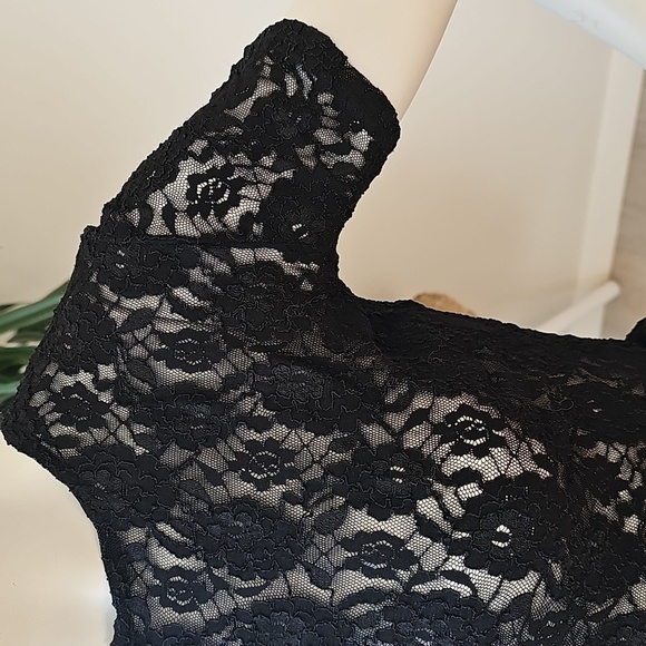 Vintage Jonden Romantic Goth Black Floral Lace Shortsleeve Bodysuit Small - Picture 6 of 16